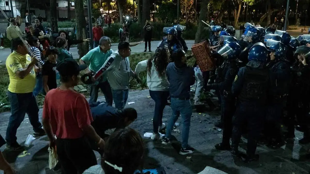 Desalojo de ambulantes en la Alameda Central